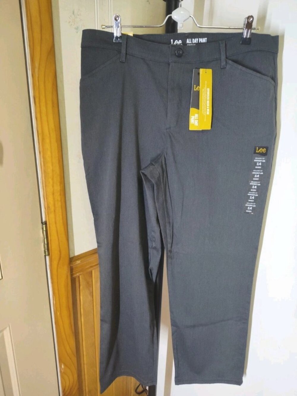 Lee Women's Relaxed Fit All Day Pants Charcoal Straight Leg Size 14 Short